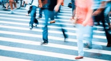 بسبب حوادثها المتكررة.. نصائح مرورية للمواطنين لمنع حوادث عبور الطرق