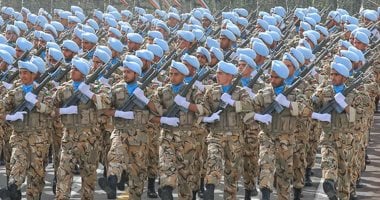 الجيش الإيرانى يعلن قصف أهداف وسفينة أمريكية ويتوعد بمواصلة الرد