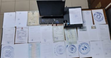 شهادة بـ”ضغطة زر”.. كيف حوّل الذكاء الاصطناعي أوراقا مزيفة إلى تجارة إلكترونية؟