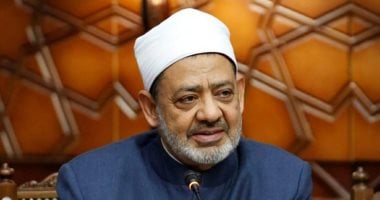 شيخ الأزهر يهنئ أوائل الثانوية الأزهرية هاتفيا.. ويؤكد: وطنكم يعقد عليكم الآمال