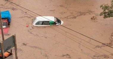 فيضانات غير مسبوقة تضرب غرب أفريقيا.. دمار واسع في البنية التحتية.. ارتفاع حصيلة الضحايا في كوت ديفوار لـ59 قتيلا.. السيول تغمر أحياء سكنية بالكامل في غانا.. اضطرابات في نيجيريا بعد توقف محطة كهرباء رئيسية