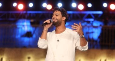 المطرب أحمد جمال يهدى منتخب مصر أغنية نستاهل الفرحة بعد التأهل التاريخى