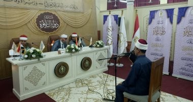 والدة أحد متسابقي تصفيات الموسم الثاني لدولة التلاوة: دايما معاه لتشجيعه