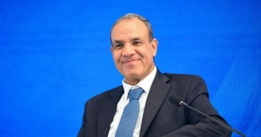 وزير الخارجية يبحث مع نظيره السعودي جهود خفض التصعيد في المنطقة