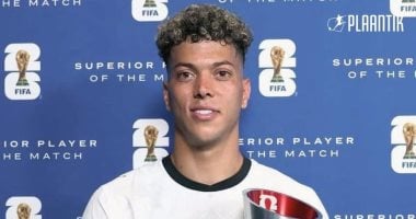 محافظ الدقهلية يكرم إمام عاشور وياسر إبراهيم تقديرًا لإنجازهما مع منتخب مصر