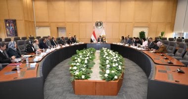 وزارة الصناعة تجتمع مع شركات السكر لبحث تحديات القطاع والحلول المقترحة