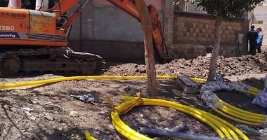 تنفيذ شبكة الغاز الطبيعي بقريتي كوم حلين والغنيمي بمركز منيا القمح
