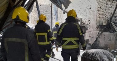 إخماد حريق اندلع داخل مخزن بلاستيكات فى البدرشين