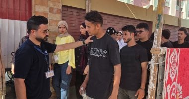 قطار الثانوية العامة يصل محطة الكيمياء والجغرافيا.. 922 ألف طالب يبدأون الاختبارات.. وزارة التعليم تحذر من صفحات الغش: تستهدف التربح غير المشروع بترويجها أسئلة قديمة.. واللجان: تفتش الطلاب لمنع وسائل الغش