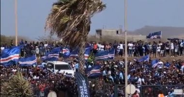 استقبال تاريخي لبعثة منتخب الرأس الأخضر بعد إنجاز المونديال.. فيديو