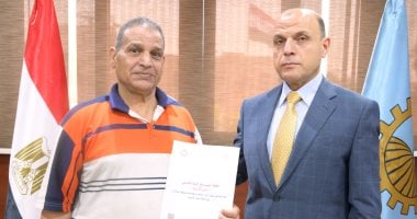 محافظ الغربية يسلم 24 عقد تقنين لأراضي أملاك الدولة