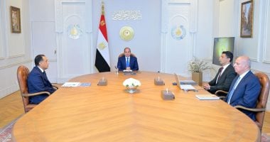 تستهدف زيادة الصادرات غير البترولية إلى 100 مليار دولار.. الرئيس السيسى يستعرض الاستراتيجية الصناعية الوطنية 2026 – 2030.. ويؤكد ضرورة العمل على تعزيز اندماج مصر في سلاسل الإنتاج العالمية وتوطين صناعة السيارات