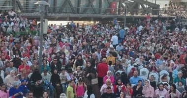 فرحة جنونية بعد تسجيل الهدف الثاني.. جماهير دمياط تتغنى بالمنتخب.. فيديو