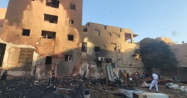 بدء عمليات تبريد حريق داخل مخزن خردة بالعمرانية