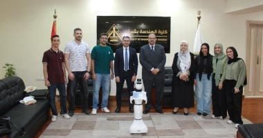 “حورس روبوت” مشروع تخرج لطلاب هندسة بنها جمع بين عبق التاريخ والذكاء الاصطناعى.. مرشد سياحى بتقنيات حديثة.. يقدم شرحا وافيا عن الحضارة القديمة بكل اللغات.. وافتتاح المتحف المصرى الكبير وراء فكرة المشروع.. صور