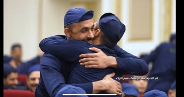 ذكرى ثورة 23 يوليو.. وزارة الداخلية تعلن الإفراج بالعفو الرئاسي عن 1214 نزيلاً بمراكز الإصلاح والتأهيل.. دموع وسجدات شكر.. العفو الرئاسي يلم شمل مئات الأسر.. المفرج عنهم: شكرا للرئيس السيسي