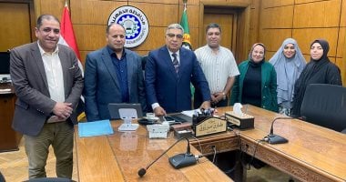 محافظ الدقهلية يوجه بسرعة استكمال إجراءات طرح حق انتفاع “عمارة الإيواء”