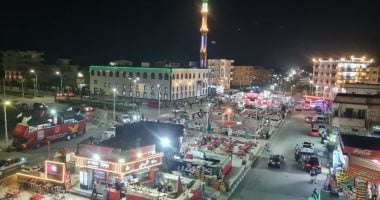 مصيف بلطيم تحول إلى لوحات فنية يزينها الآلاف من المصيفين ليلا.. صور