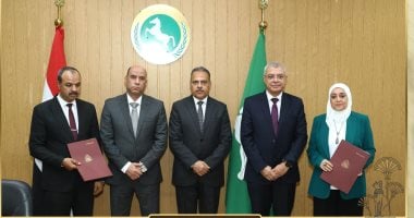 رئيس جامعة الزقازيق يشهد توقيع بروتوكول «اختر مستقبلك» لتوفير 6000 فرصة عمل