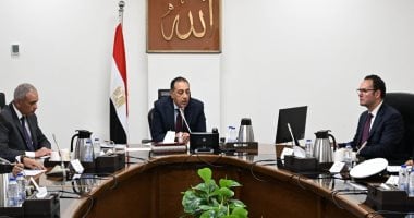 رئيس الوزراء: تنامي ظاهرة الكلاب الضالة يتطلب التعامل معها بصورة علمية ومنظمة