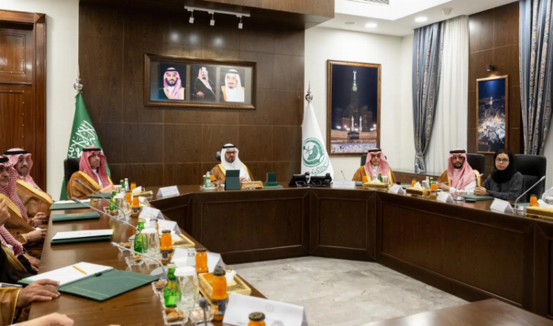 نائب أمير منطقة مكة يرأس اجتماعًا لمناقشة جاهزية مدينة جدة للاستضافات الرياضية