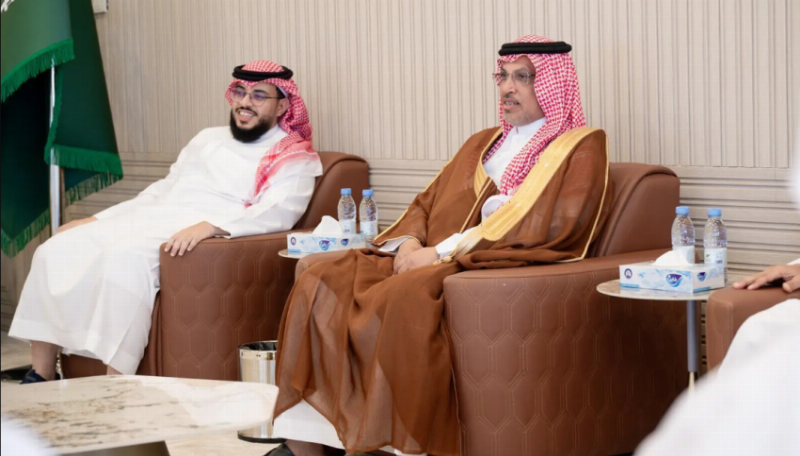 أمين جازان يلتقي رؤساء وممثلي جمعيات القطاع غير الربحي لتعزيز الشراكة المجتمعية وتكامل الجهود التنموية