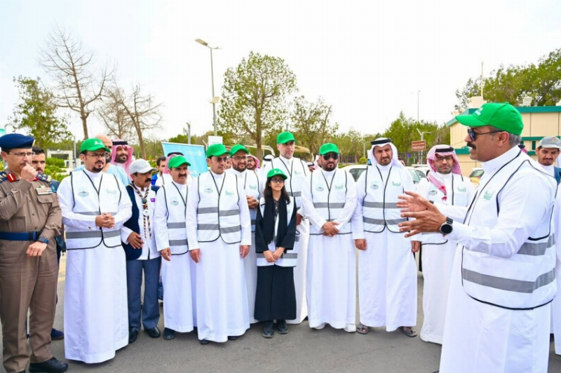 السواط يطلق مبادرة “الباحة جميلة وآمنة”