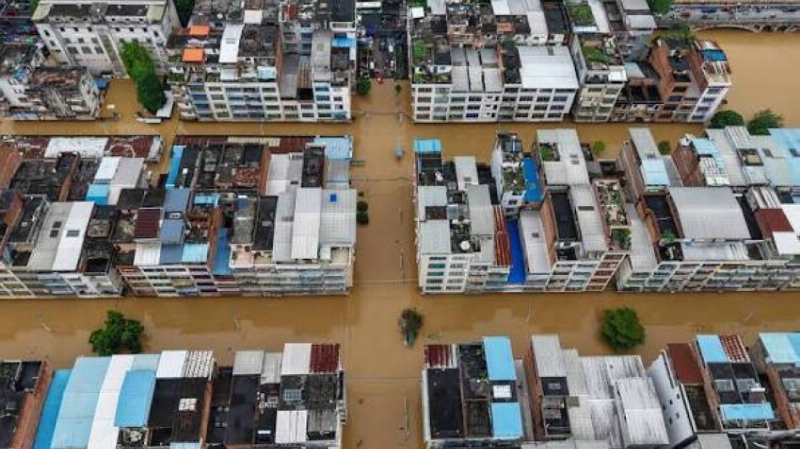 ارتفاع حصيلة وفيّات انزلاق التربة في شمال غرب الصين إلى 21 شخصًا