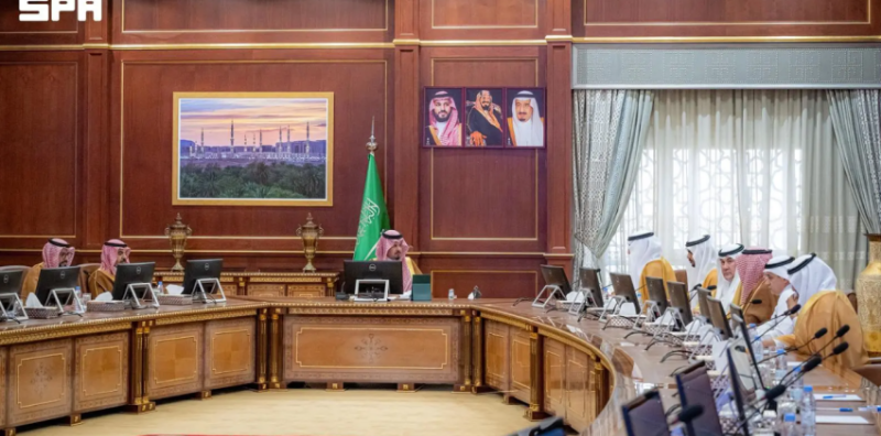 أمير المدينة المنورة يطلع على مشروعات منظومة المياه بالمنطقة