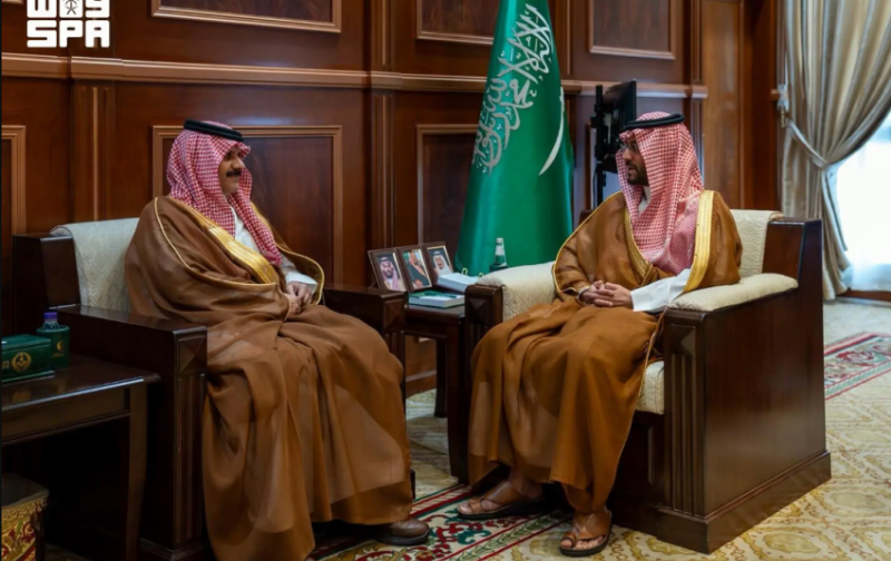 نائب أمير حائل يطلع على خط سير مشاريع فرع وزارة النقل بالمنطقة