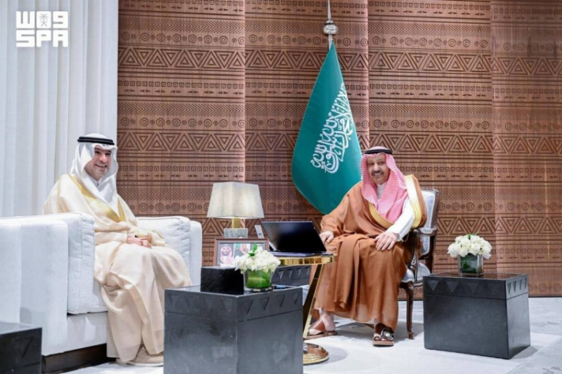 أمير منطقة الباحة يستقبل وزير البلديات والإسكان