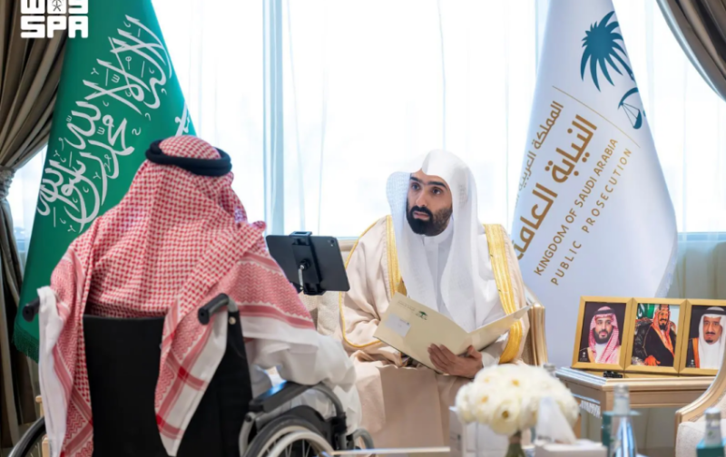 النائب العام يلتقي المستفيدين ويوجّه بسرعة دراسة الطلبات وإنجازها