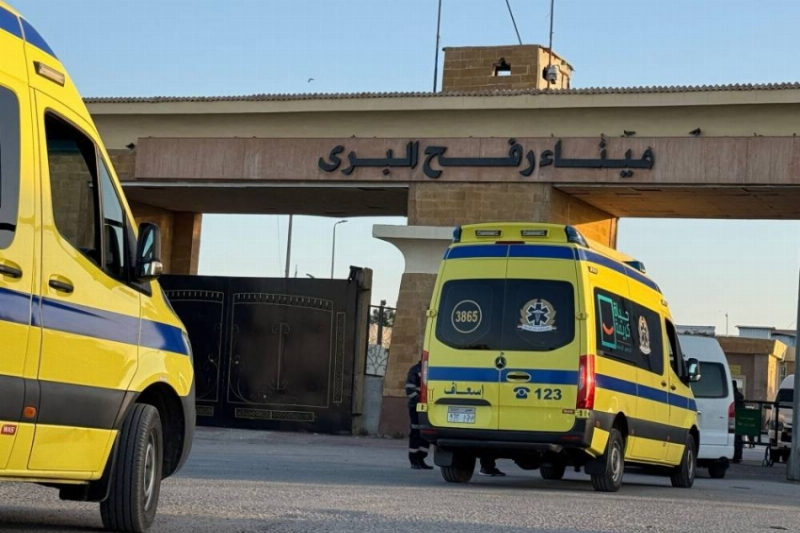 معبر رفح البري يستقبل 92 جريحًا ومريضًا ومرافقًا فلسطينيًا