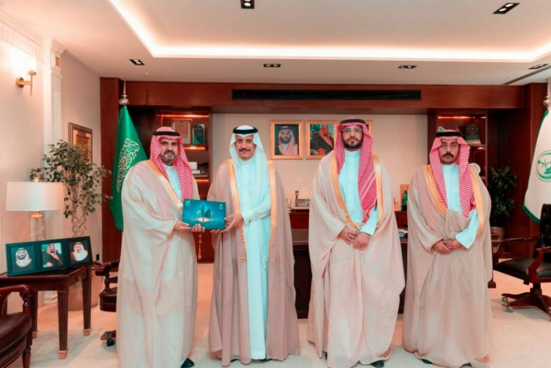 محافظ حفر الباطن يستقبل مدير الهيئة السعودية للمدن الصناعية ومناطق التقنية «مدن» بالمنطقة الشرقية
