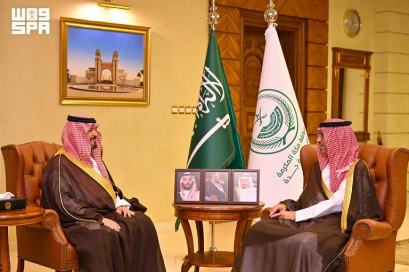 الأمير سعود بن جلوي يستقبل أمين جدة بمناسبة تعيينه حديثًا