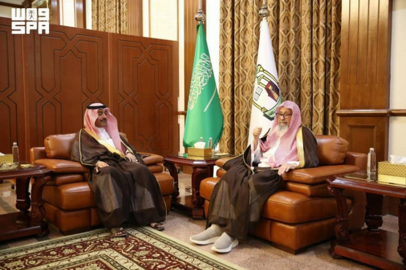 المفتي العام للمملكة يستقبل أمين محافظة الطائف