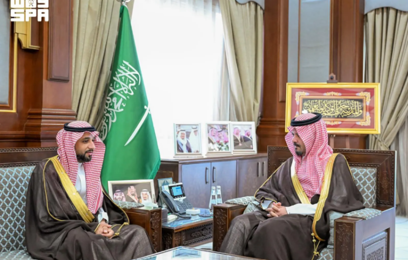 أمير منطقة المدينة المنورة يطلع على التقرير السنوي لأعمال الهيئة السعودية للمدن الصناعية لعام 2025