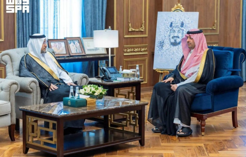 أمير الحدود الشمالية يستقبل رئيس النيابة المكلف.. ويتسلّم المنهجية الإستراتيجية لأمانة المنطقة