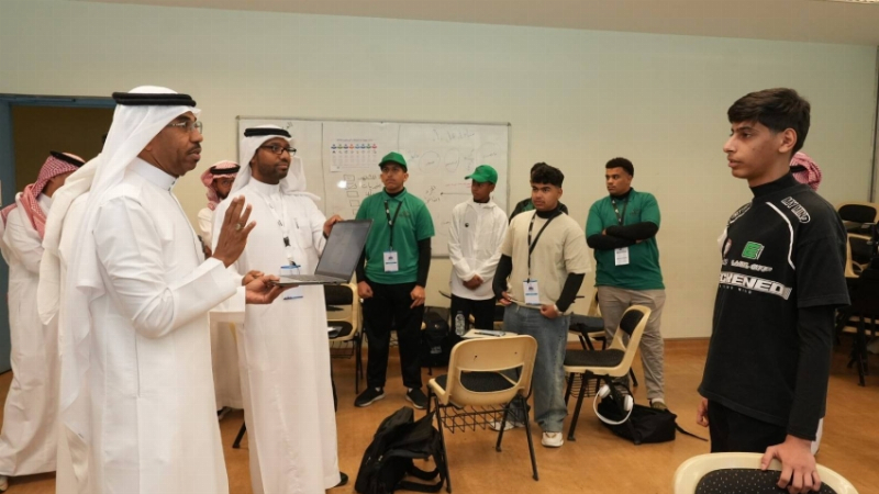 مدير تعليم الأحساء يطلع على المسارات الإثرائية لـ«بصمات مدن المستقبل 2026»