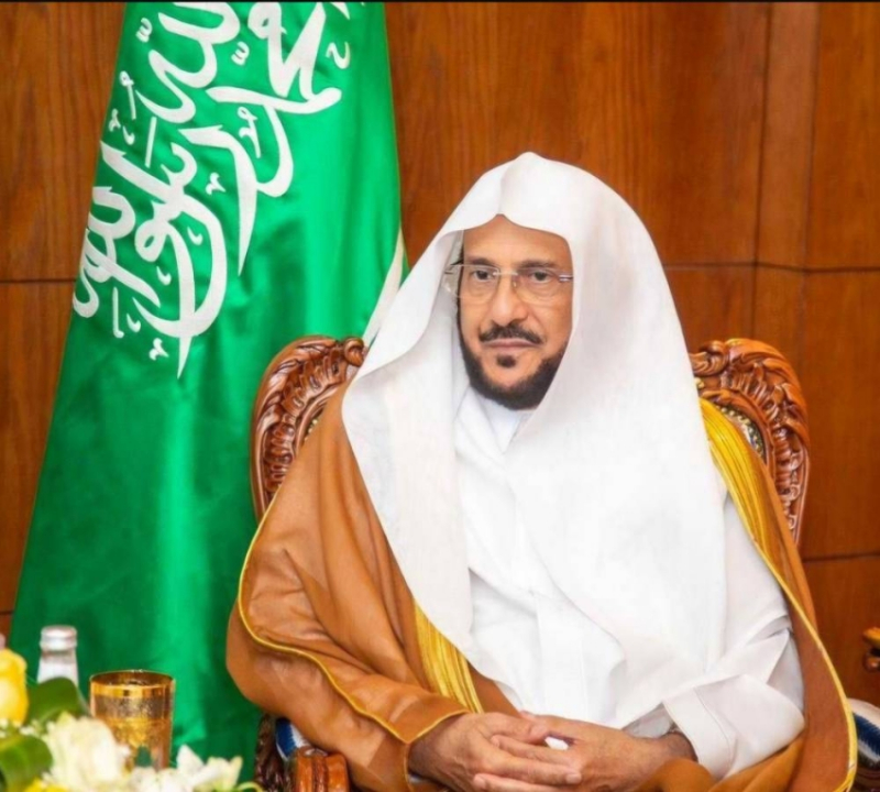 تخصيص خطبة يوم غدِ للحديث عن مكانة صلاة الجمعة وأحكامها وآدابها
