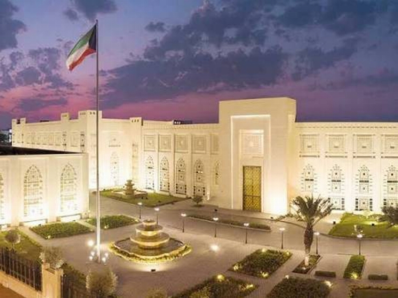 الكويت تدين استمرار العدوان الإيراني على أراضيها