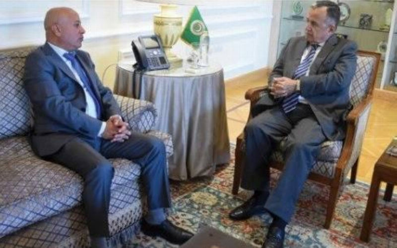 أمين “الجامعة العربية” يطلع على أوضاع اللاجئين الفلسطينيين