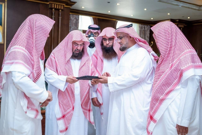 رئيس الشؤون الدينية يدشّن الخطة التشغيلية لموسم العمرة والزيارة 1448هـ