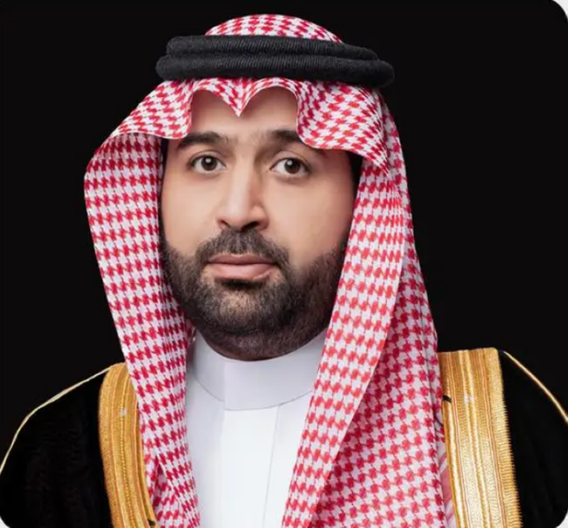 أمير منطقة جازان يعتمد ترقية 209 موظفين وموظفات من منسوبي الإمارة