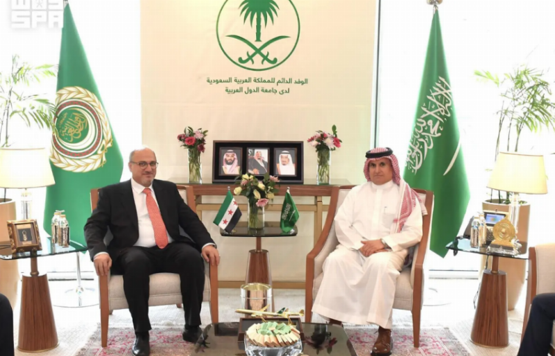 مندوب المملكة لدى الجامعة العربية ونظيره السوري يستعرضان الموضوعات ذات الاهتمام المشترك