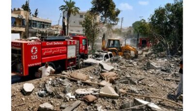 الدفاع المدني اللبناني ينتشل 4 جثامين ويواصل رفع الأنقاض في دير الزهراني
