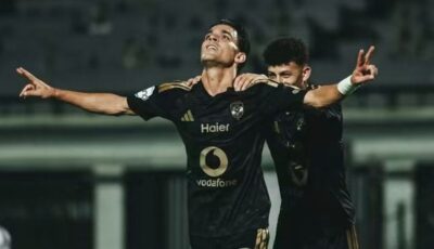 الأهلي يتقدم على زد بهدف أشرف بن شرقي في الشوط الأول .. شاهد