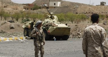 الجيش اليمني: الاستهداف الحوثي للموانئ يمثل حصارا وتجويعا للشعب
