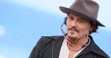 هل يعود جوني ديب إلى قراصنة الكاريبي؟ مفاوضات جديدة لعودة جاك سبارو