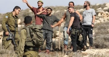 مستوطنون يحتجزون ناشطا بريطانيا فى الضفة الغربية قبل تسليمه للشرطة